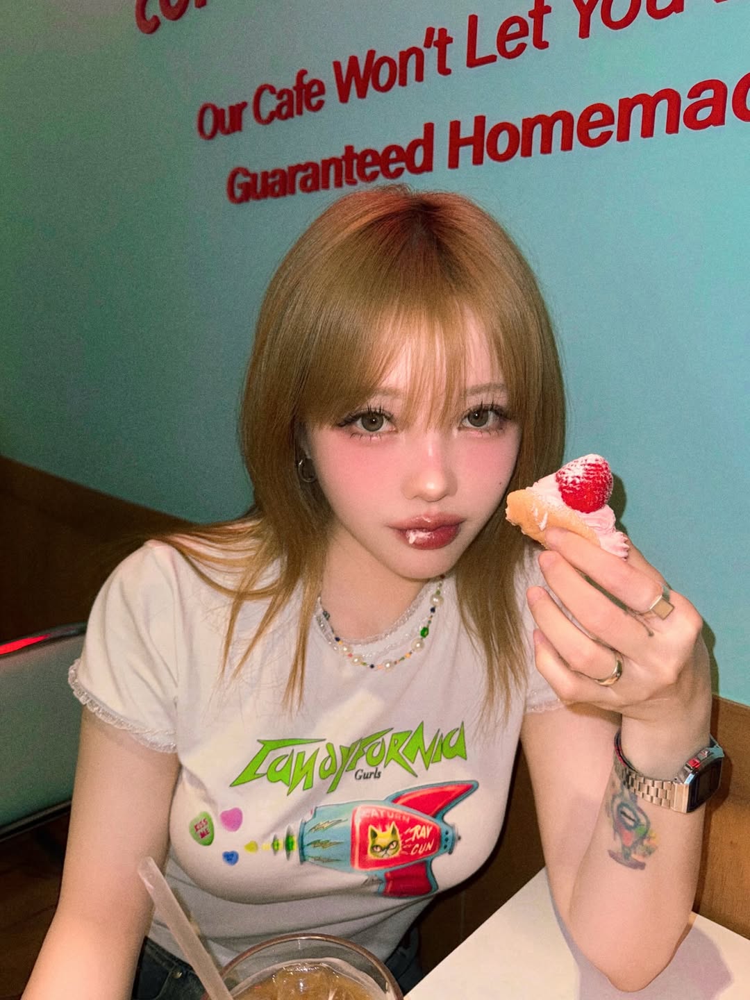 "Phù thủy makeup" lừng danh mãi không thấy già, 10 năm vẫn được tôn top 1- Ảnh 25.