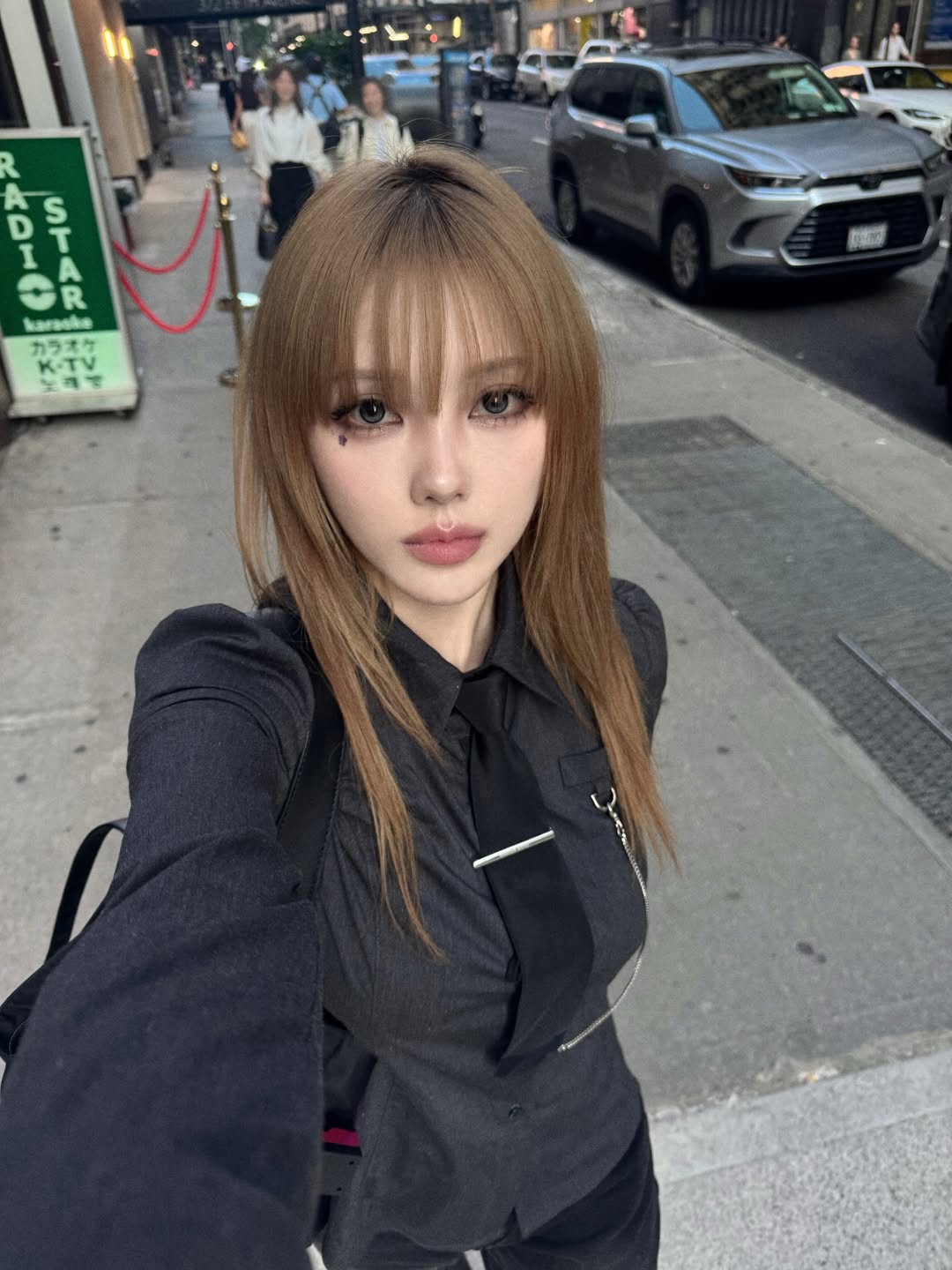 "Phù thủy makeup" lừng danh mãi không thấy già, 10 năm vẫn được tôn top 1- Ảnh 5.