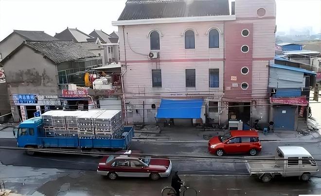 Người phụ nữ mua BĐS 280m2 giá 4 tỷ đồng nhưng được đền bù 55 tỷ lại chẳng chịu di dời: “Tại sao không phải 110 tỷ?”- Ảnh 3. Người phụ nữ mua BĐS 280m2 giá 4 tỷ đồng nhưng được đền bù 55 tỷ lại chẳng chịu di dời: “Tại sao không phải 110 tỷ?”- Ảnh 3.