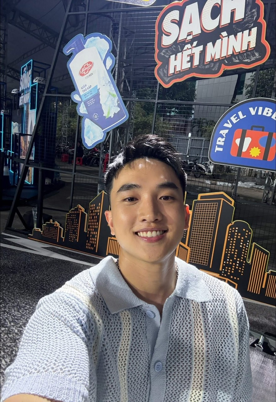 Chàng shipper quê mùa trong "Cưới vợ cho cha": Đời thực là phi công, cực điển trai- Ảnh 4.