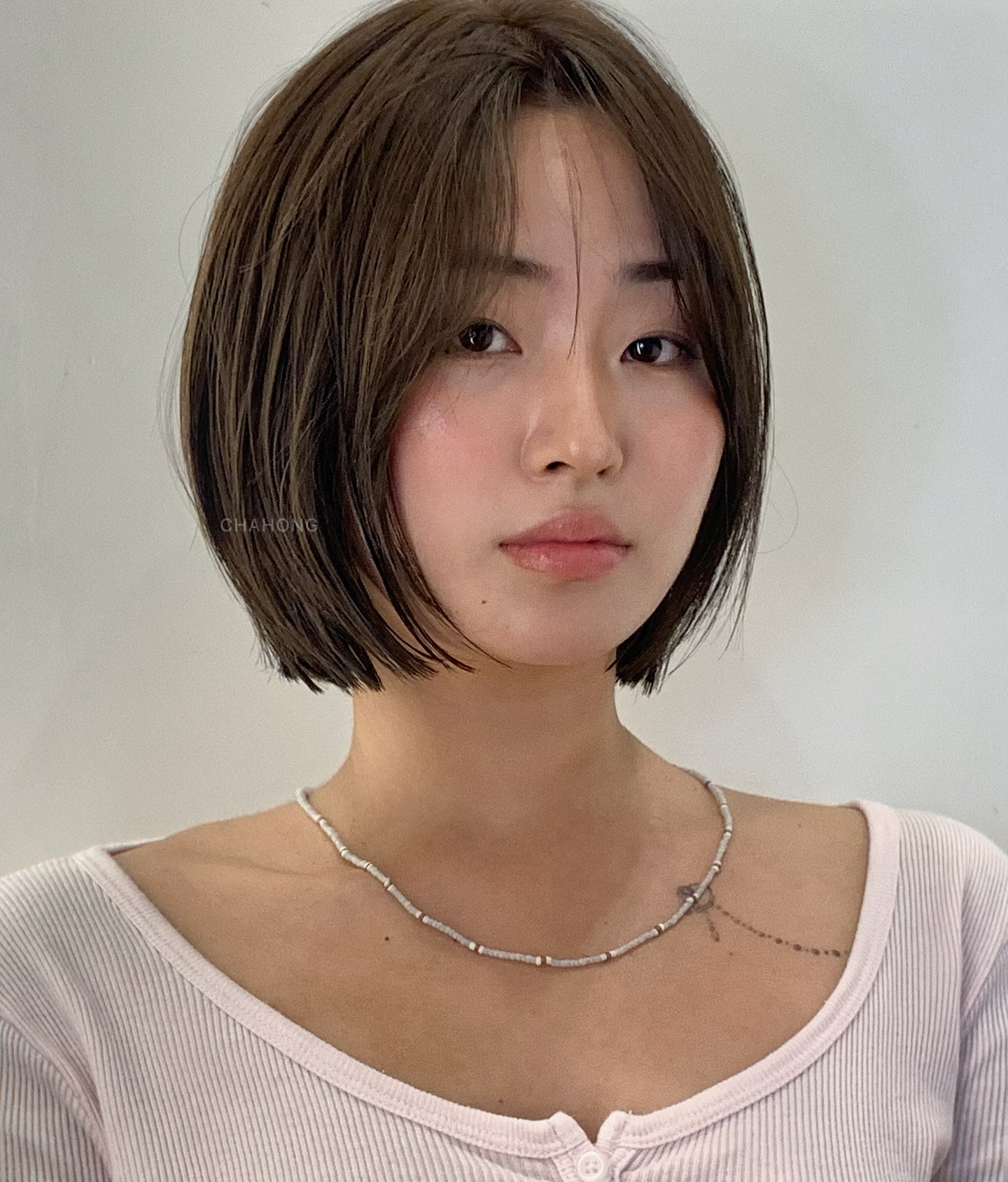 Tóc suôn thẳng soán ngôi tóc xoăn với 5 kiểu hot nhất đông này: Siêu trẻ, sang trọng và dễ chăm sóc- Ảnh 1. Tóc suôn thẳng soán ngôi tóc xoăn với 5 kiểu hot nhất đông này: Siêu trẻ, sang trọng và dễ chăm sóc- Ảnh 1.