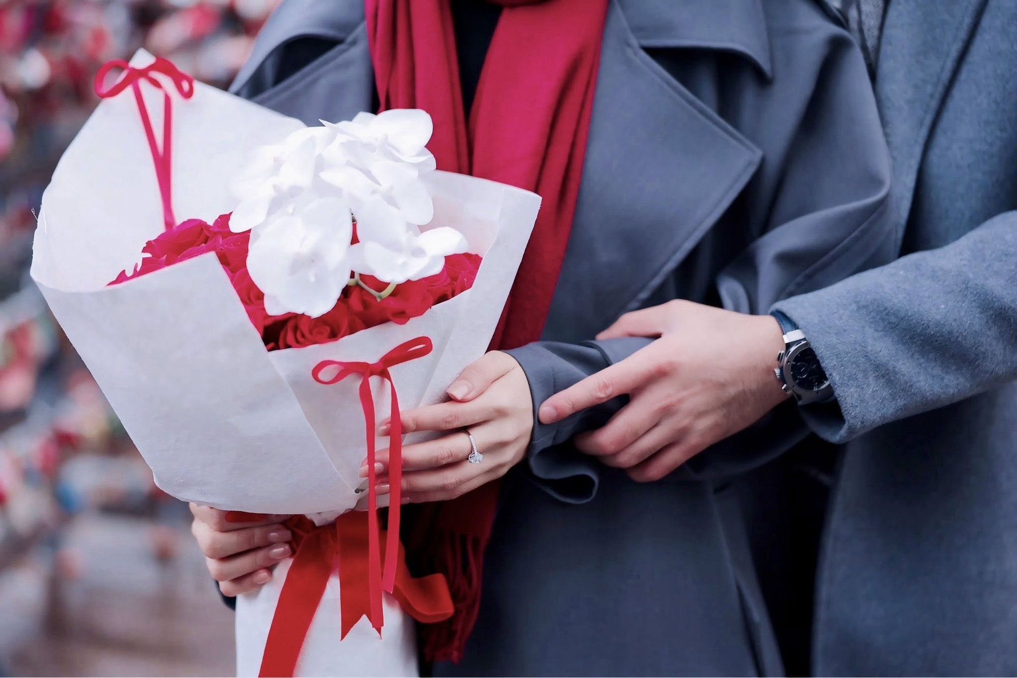 Hot: Tuyển thủ ĐT Việt Nam cầu hôn MC Mù Tạt- Ảnh 4. Hot: Tuyển thủ ĐT Việt Nam cầu hôn MC Mù Tạt- Ảnh 4.