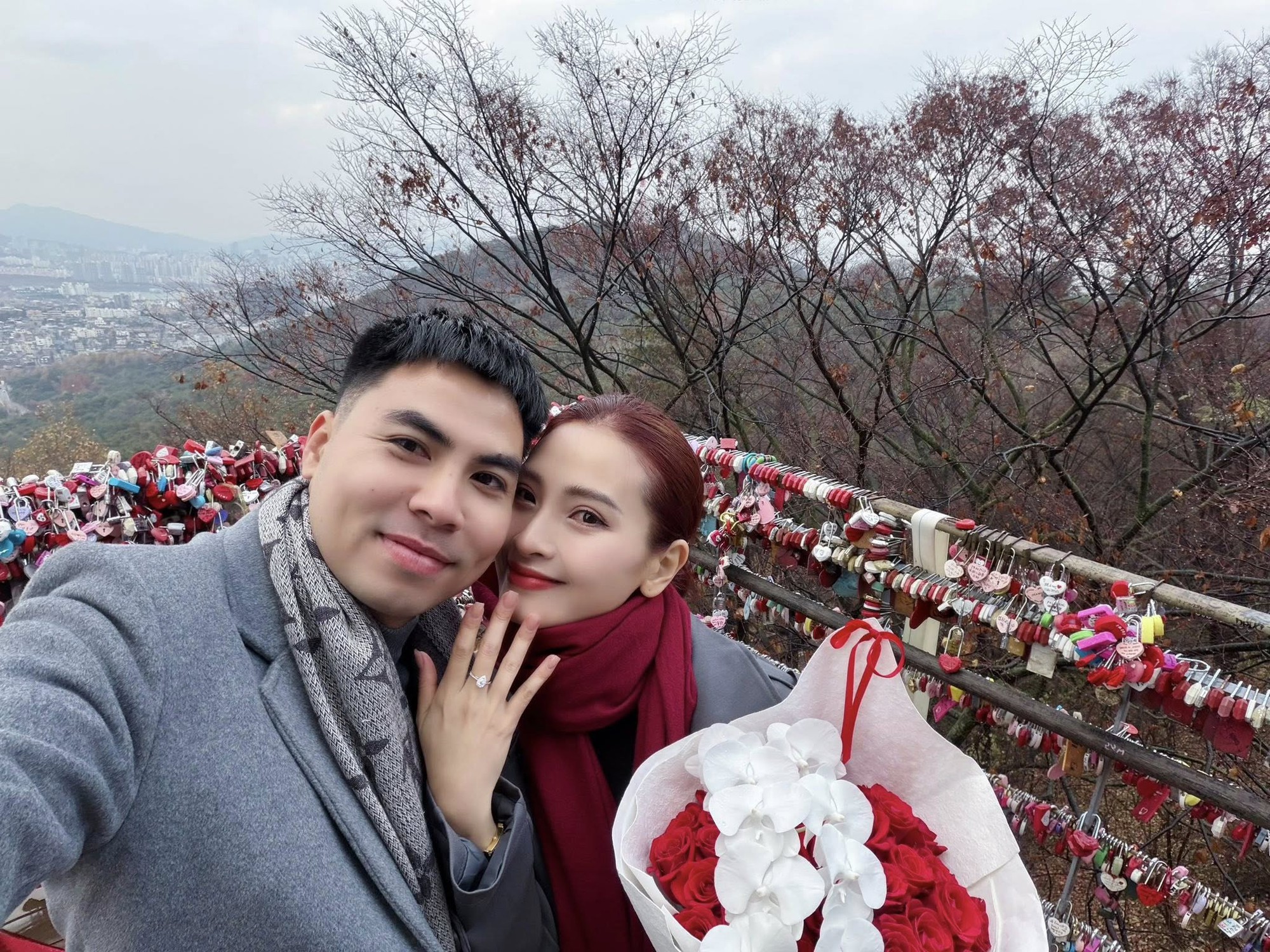 MC Huyền Trang Mù tạt được MC Huyền Trang Mù tạt được