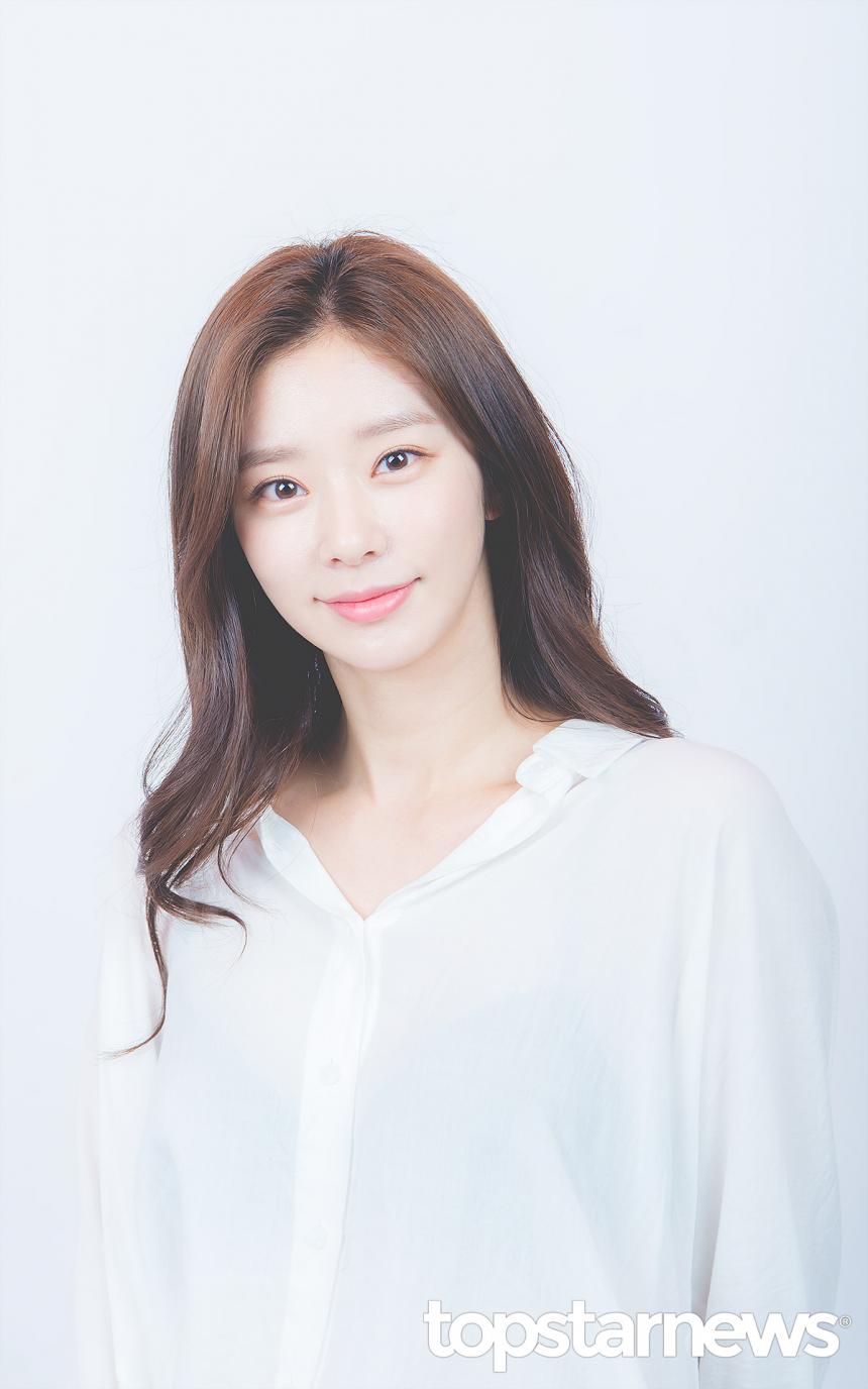 Ảnh căn cước đẹp nhất showbiz khiến ngọc nữ L. gặp họa: Chìm trong những cuộc gọi tố lừa đảo, bị mời ra tòa- Ảnh 4. Ảnh căn cước đẹp nhất showbiz khiến ngọc nữ L. gặp họa: Chìm trong những cuộc gọi tố lừa đảo, bị mời ra tòa- Ảnh 4.