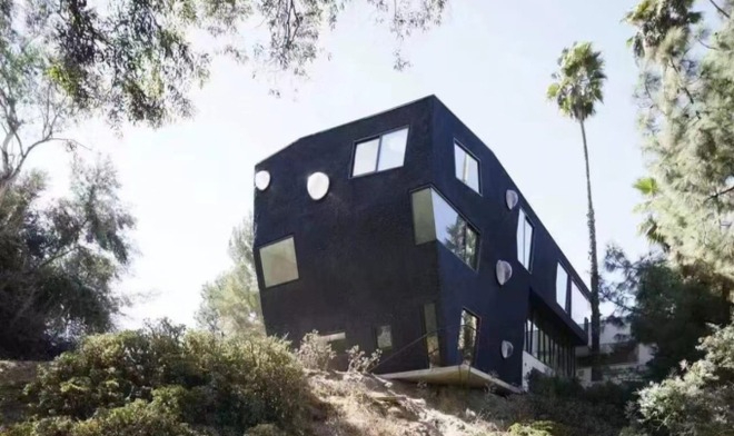 Biệt thự 340m² của diễn viên gia thế Biệt thự 340m² của diễn viên gia thế