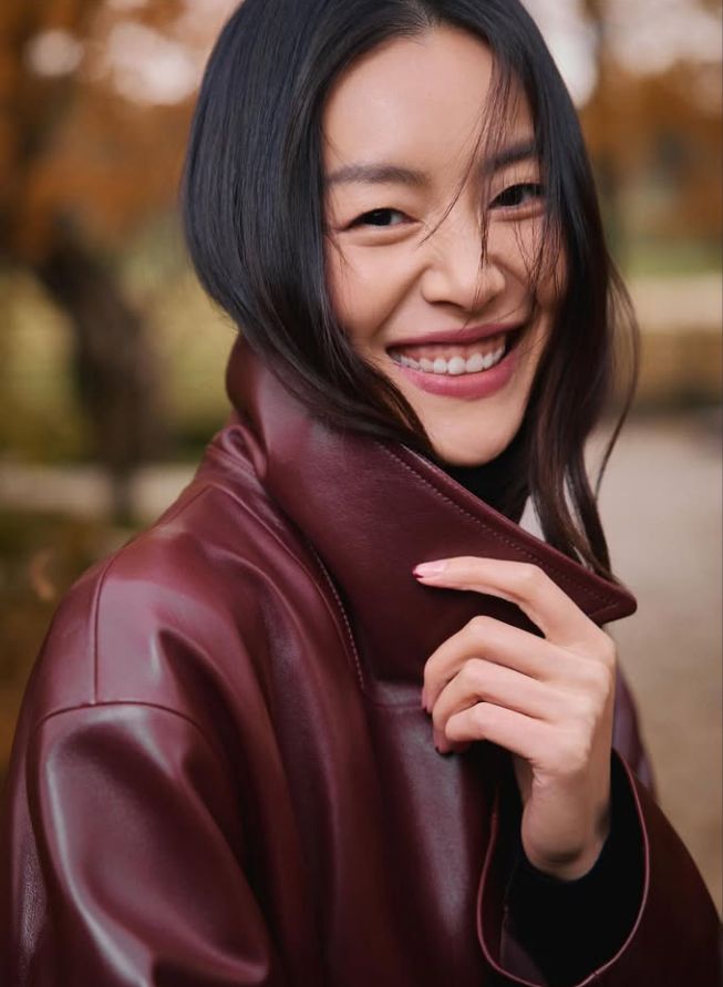 Mùa đông đừng chỉ mặc đen: 3 gam màu này giúp chị em trẻ ra vài tuổi- Ảnh 17.