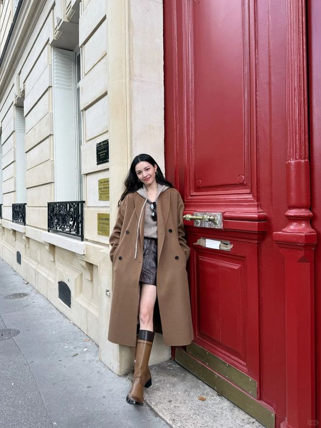 Mùa đông đừng chỉ mặc đen: 3 gam màu này giúp chị em trẻ ra vài tuổi- Ảnh 13.