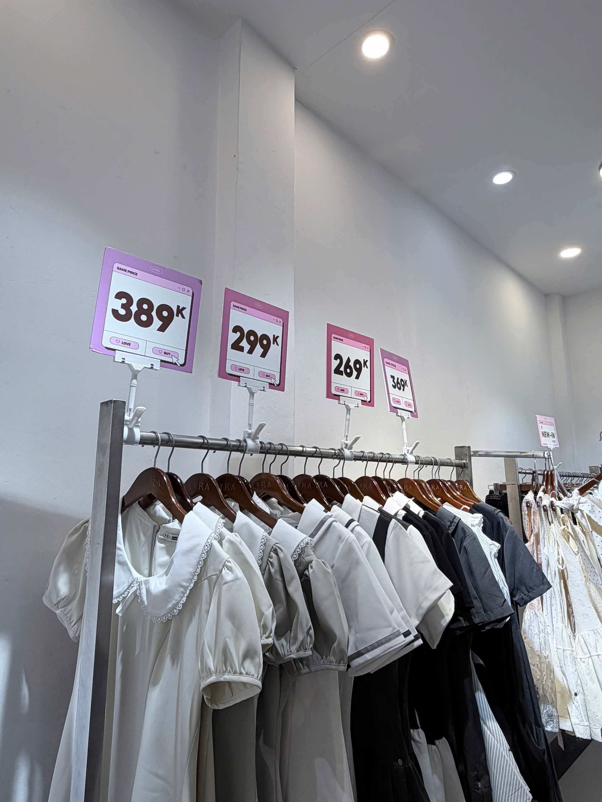 Tình hình BLACK FRIDAY năm nay: Quần áo rẻ đậm sâu, chất lượng gây tò mò- Ảnh 17.