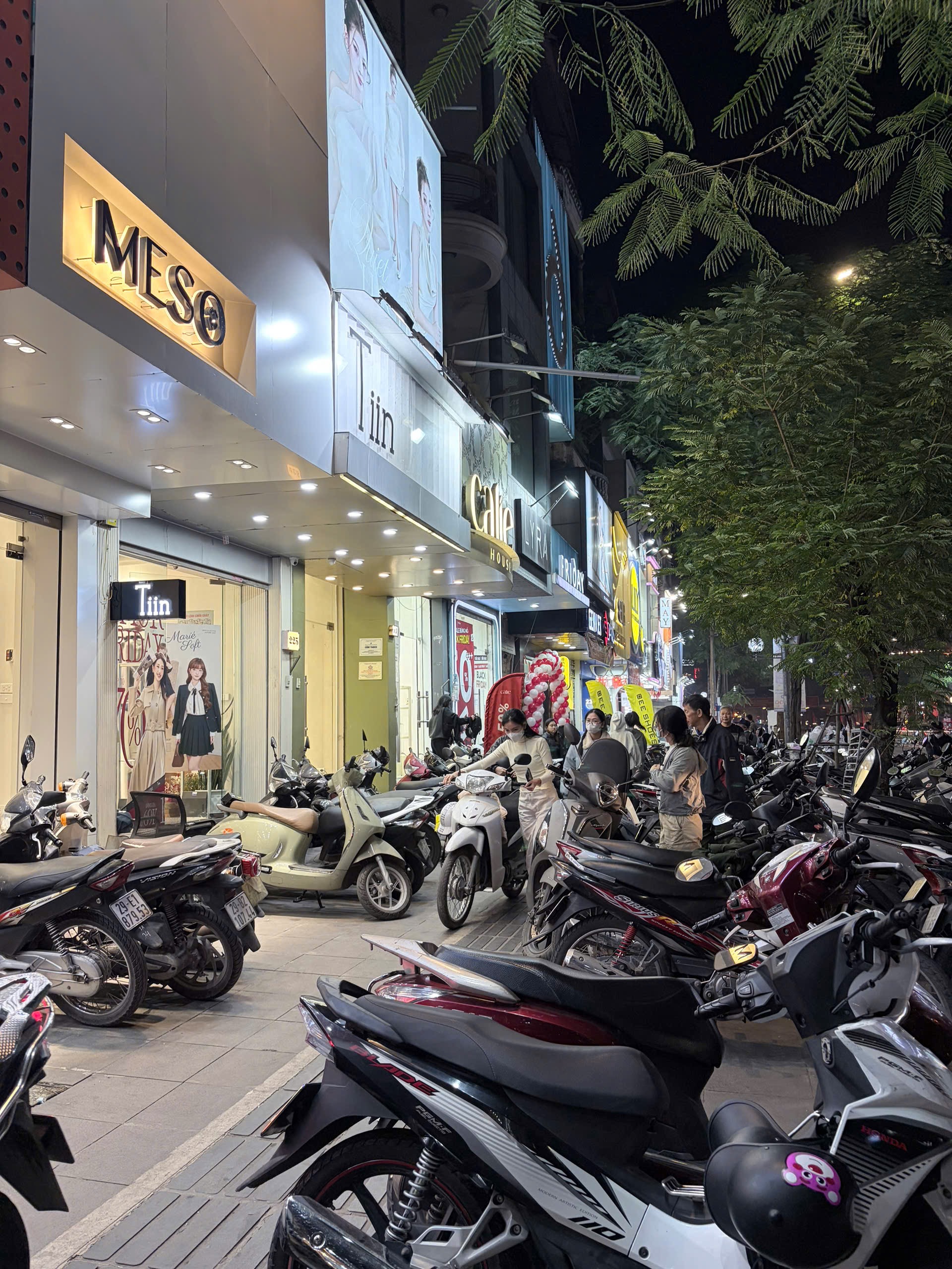 Tình hình BLACK FRIDAY năm nay: Quần áo rẻ đậm sâu, chất lượng gây tò mò- Ảnh 5.