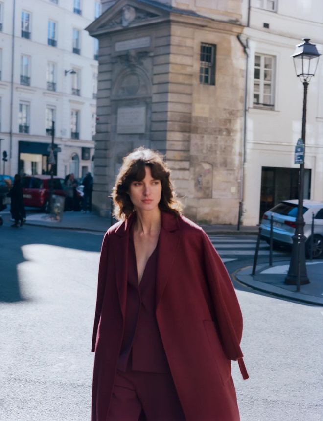 Mùa đông đừng chỉ mặc đen: 3 gam màu này giúp chị em trẻ ra vài tuổi- Ảnh 20.