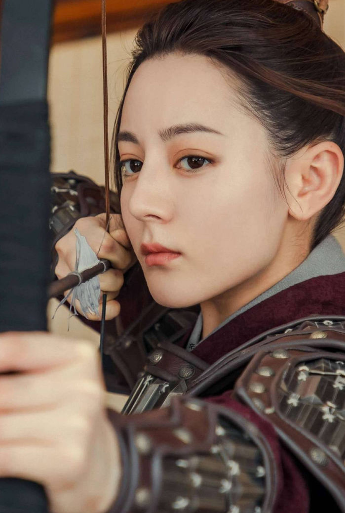 10 nữ tướng quân đẹp nhất Trung Quốc: Triệu Vy bét bảng, hạng 1 khí thế vang danh thiên hạ- Ảnh 4.