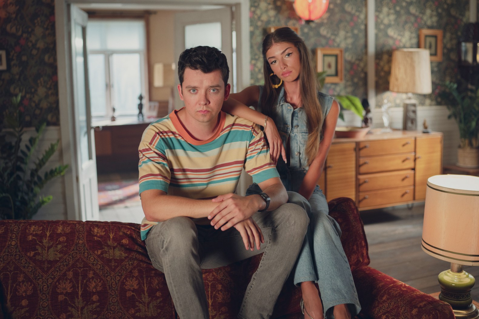 Xem phim Sex Education, tôi chợt nhận ra: Có những vết thương nhìn như "vặt vãnh" nhưng đau suốt cả đời- Ảnh 1.