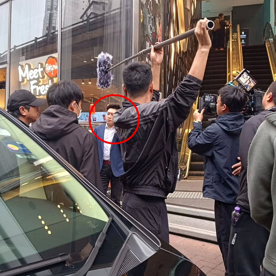 Quả báo dành cho nam diễn viên lợi dụng hỏa hoạn Hong Kong (Trung Quốc) để quảng cáo- Ảnh 3. Quả báo dành cho nam diễn viên lợi dụng hỏa hoạn Hong Kong (Trung Quốc) để quảng cáo- Ảnh 3.