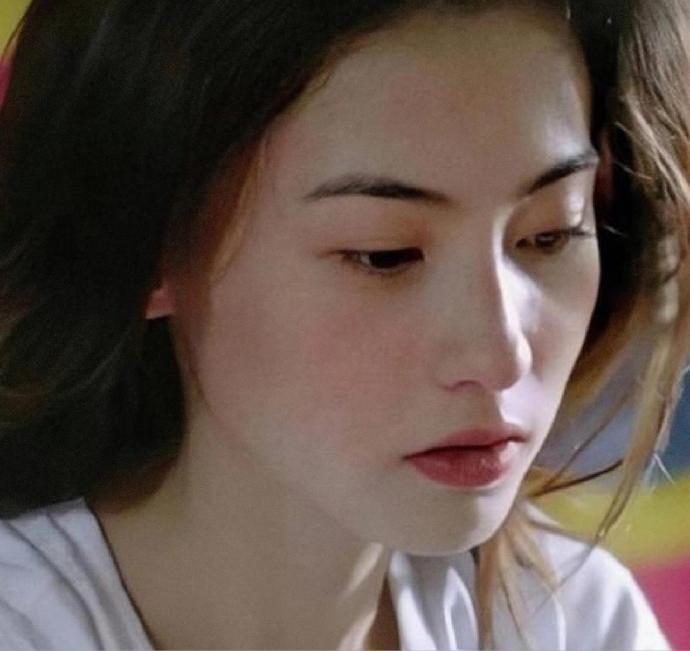 Trương Bá Chi sao ra nông nỗi này: Mặt cứng đơ như tượng sáp, làm răng sứ 