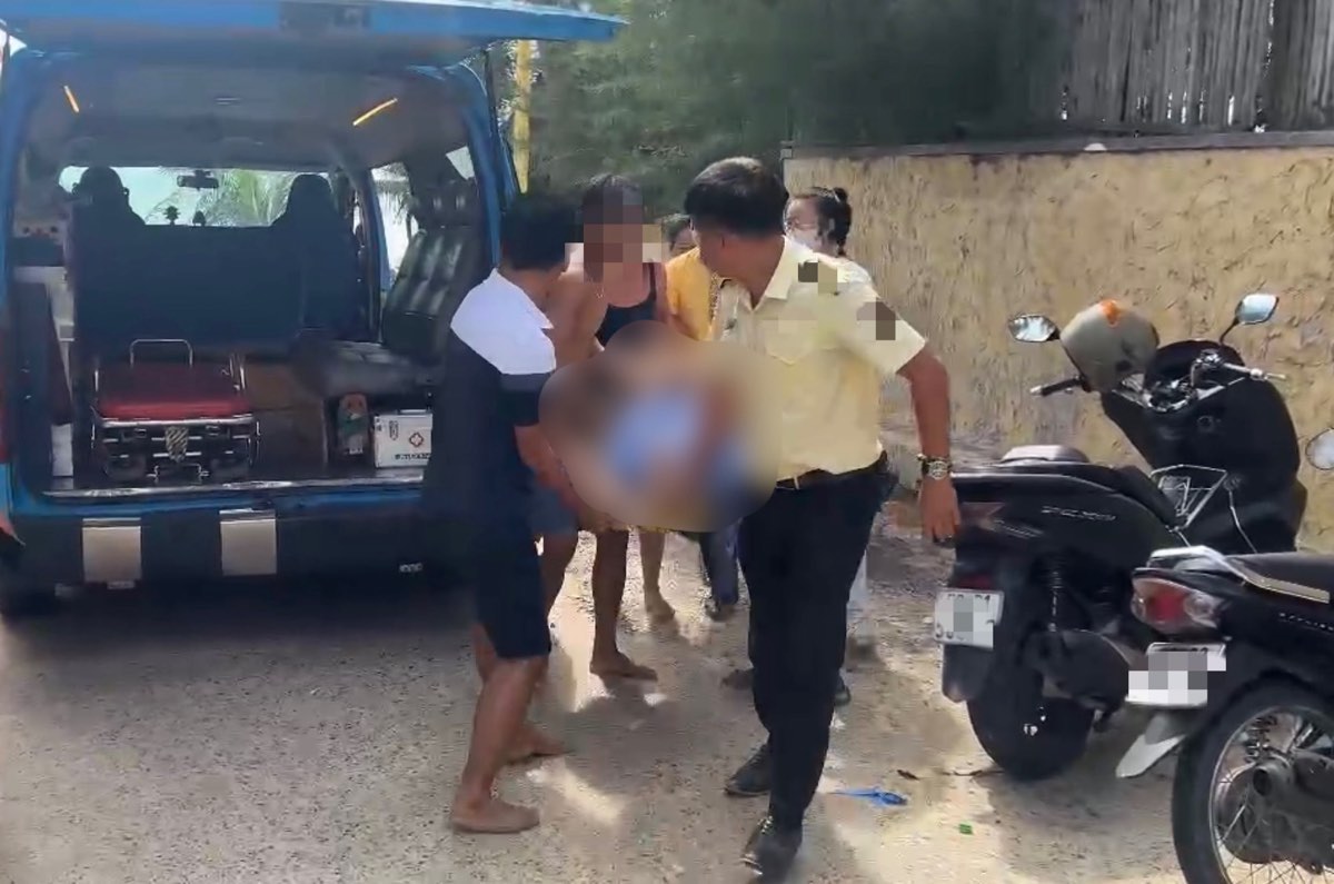 Một du khách Nga bị sóng cuốn tử vong tại bãi biển Mũi Né- Ảnh 1.