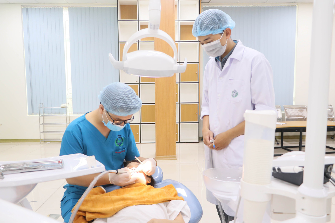 Siết đào tạo ngành y: Tăng số lượng, giảm chất lượng- Ảnh 2.