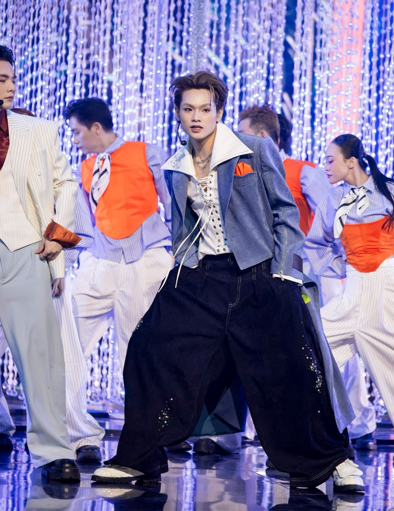 Người đang bứt tốc mạnh mẽ nhất trước Chung kết Anh Trai Say Hi- Ảnh 3.