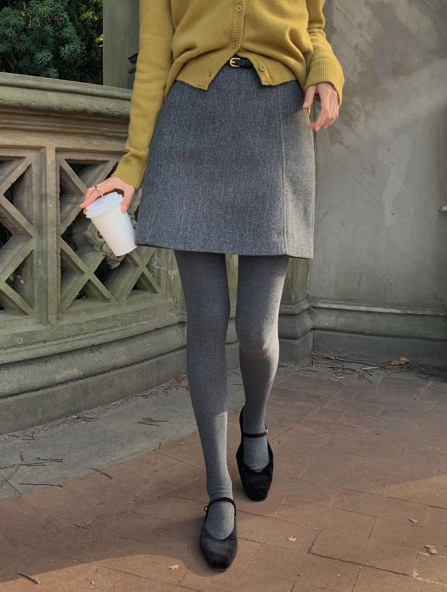 Cả set chân váy trông sang hơn hẳn nhờ 5 mẫu giày- Ảnh 8.