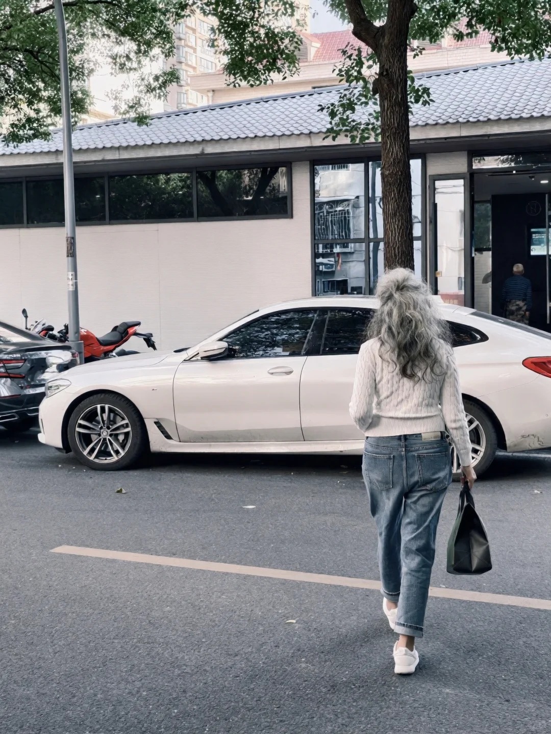 58 tuổi tôi mới dám "lọc bạn" để sống nhẹ đầu, học cách dọn dẹp quan hệ quan trọng không kém dọn nhà trước Tết- Ảnh 5.