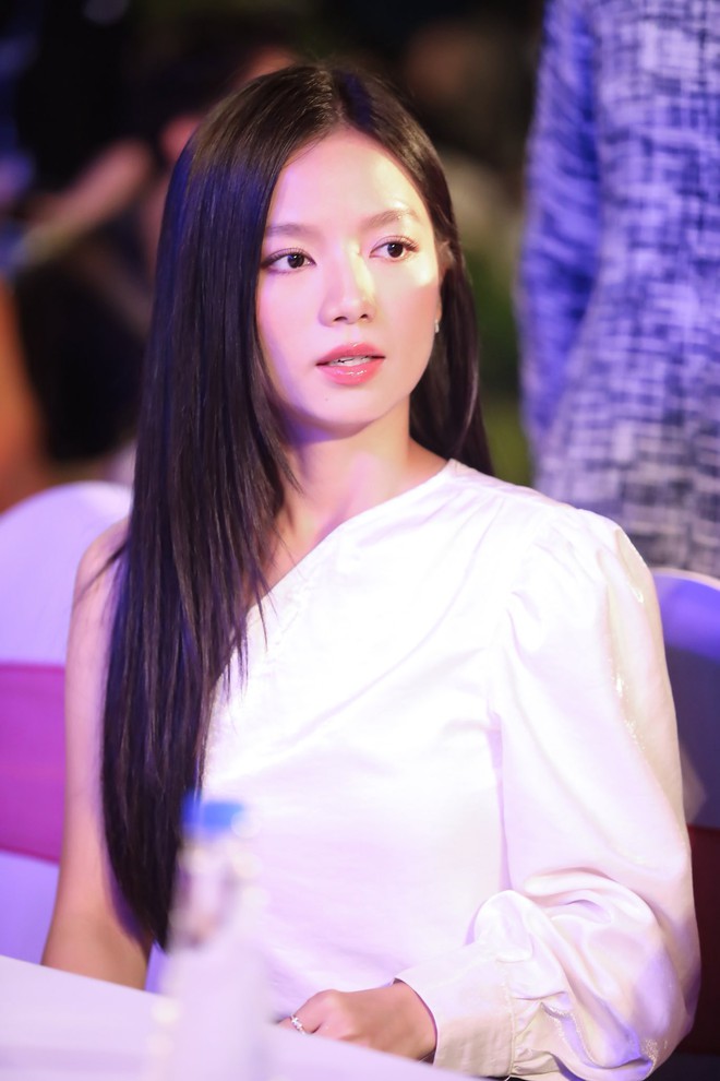 Vbiz bỗng xuất hiện Kim Yoo Jung, khoảnh khắc đại minh tinh hút gần 1 triệu lượt xem- Ảnh 17.