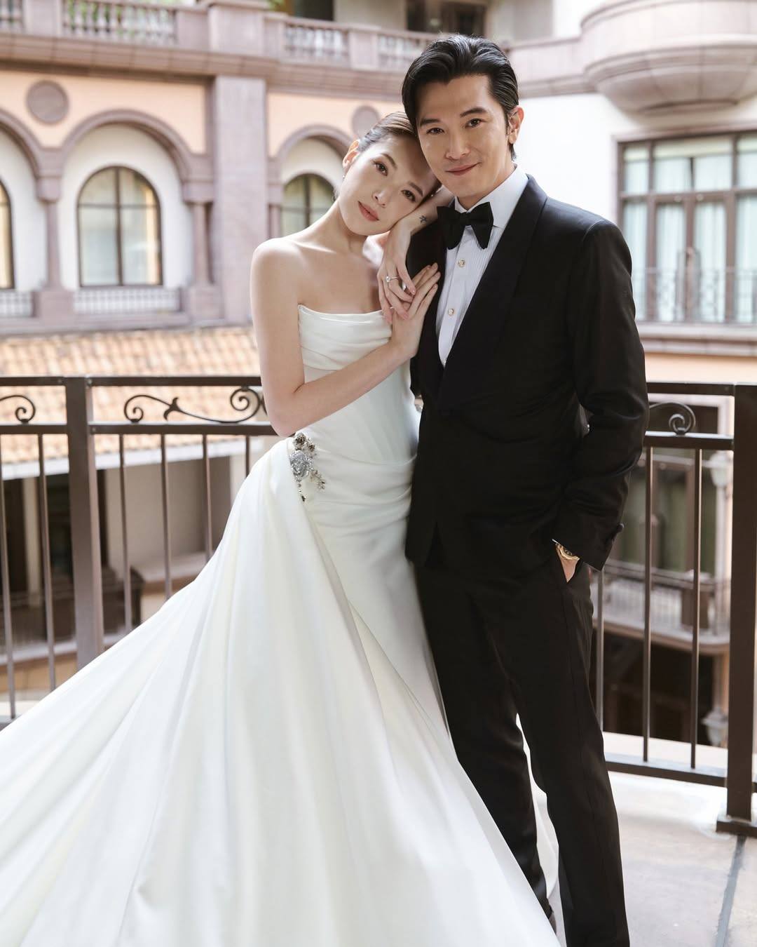 Đám cưới như lễ trao giải của 