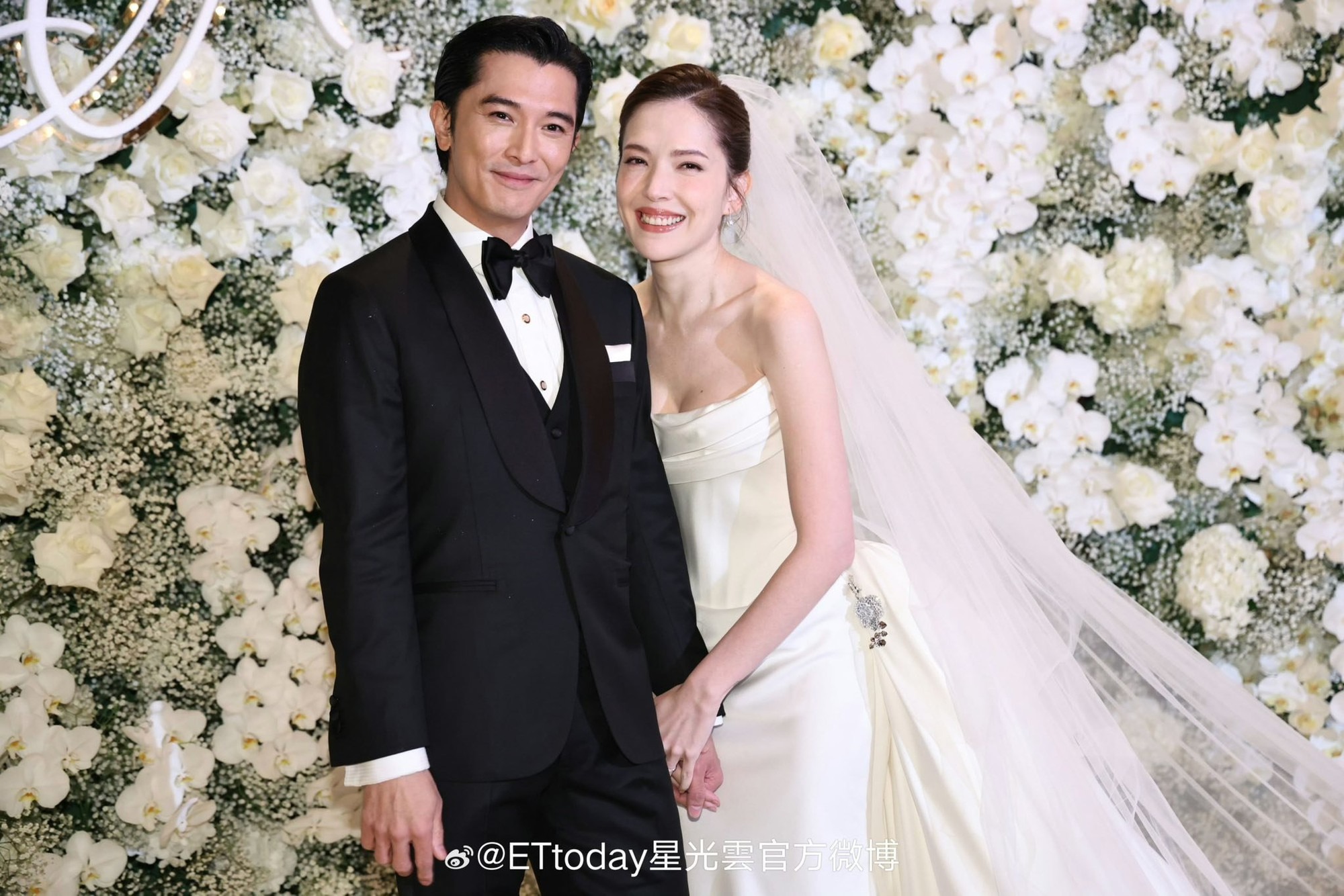 Đám cưới như lễ trao giải của 