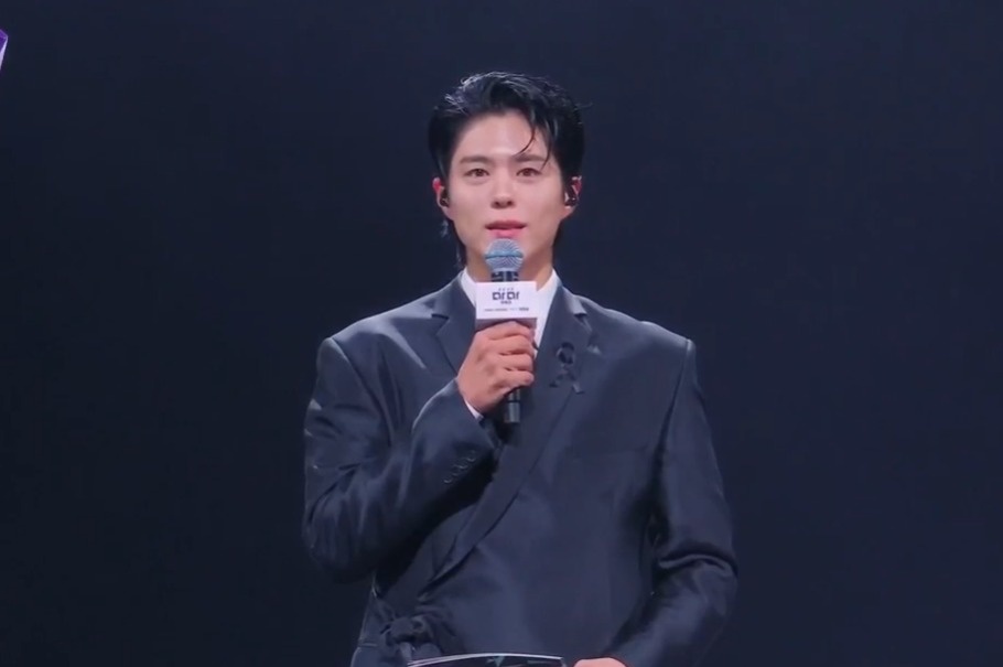 Không thể đánh bại Rosé- Ảnh 1. Không thể đánh bại Rosé- Ảnh 1.