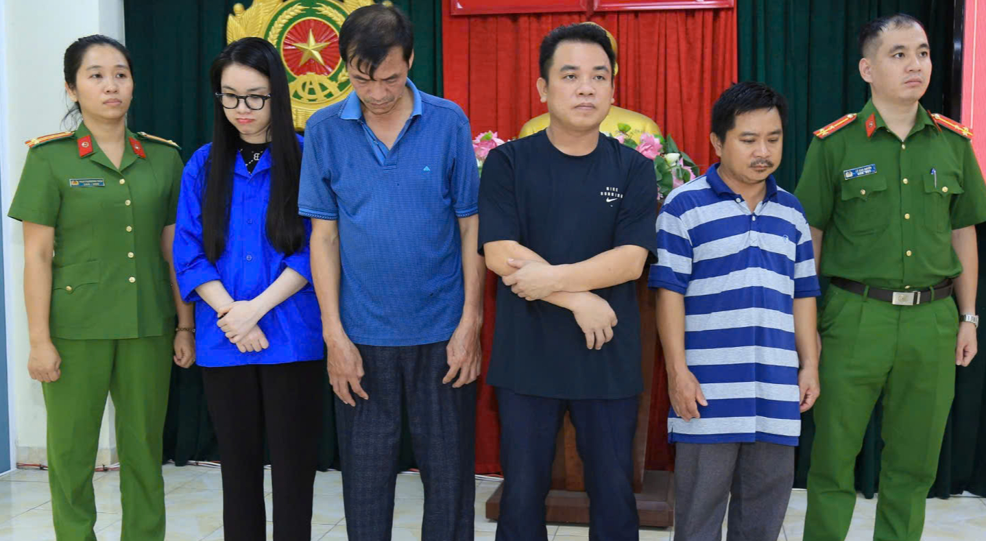 Bắt tạm giam cô gái trẻ Trần Thị Mến- Ảnh 1. Bắt tạm giam cô gái trẻ Trần Thị Mến- Ảnh 1.