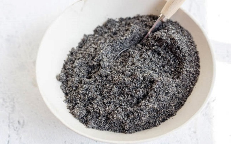 Mái tóc tuổi 40 vẫn đen mượt, bồng bềnh, không một sợi bạc: Bí quyết Mái tóc tuổi 40 vẫn đen mượt, bồng bềnh, không một sợi bạc: Bí quyết