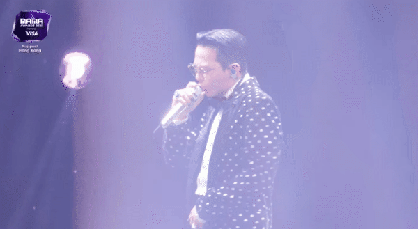 Màn trình diễn của G-DRAGON tại MAMA 2025: Không hát bao nhiêu nhưng phải thốt lên 2 từ “đẳng cấp”!- Ảnh 2. Màn trình diễn của G-DRAGON tại MAMA 2025: Không hát bao nhiêu nhưng phải thốt lên 2 từ “đẳng cấp”!- Ảnh 2.