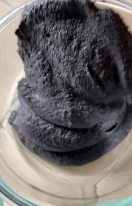 Mái tóc tuổi 40 vẫn đen mượt, bồng bềnh, không một sợi bạc: Bí quyết Mái tóc tuổi 40 vẫn đen mượt, bồng bềnh, không một sợi bạc: Bí quyết