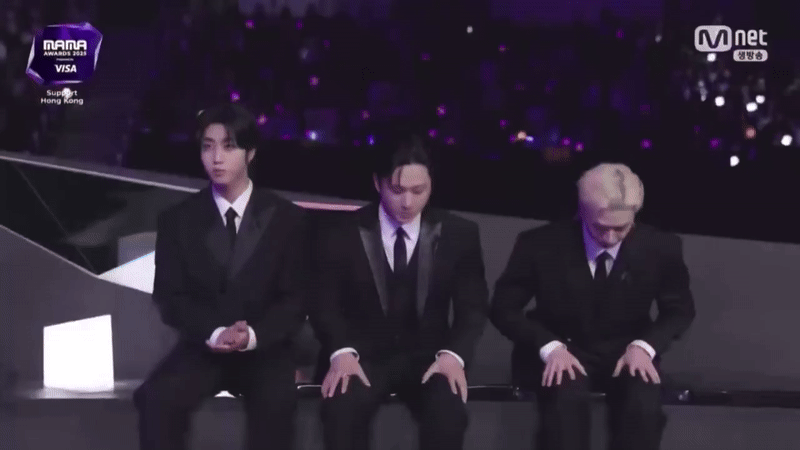 Hết cấm cười, nghệ sĩ giờ bị cấm ngồi ở MAMA 2025- Ảnh 4.