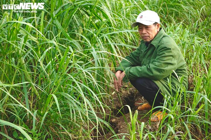 Người dân kể khoảnh khắc kinh hoàng khi đất sụt dưới chân, nước phun lên, đất rung lắc muốn nuốt chửng người- Ảnh 5.