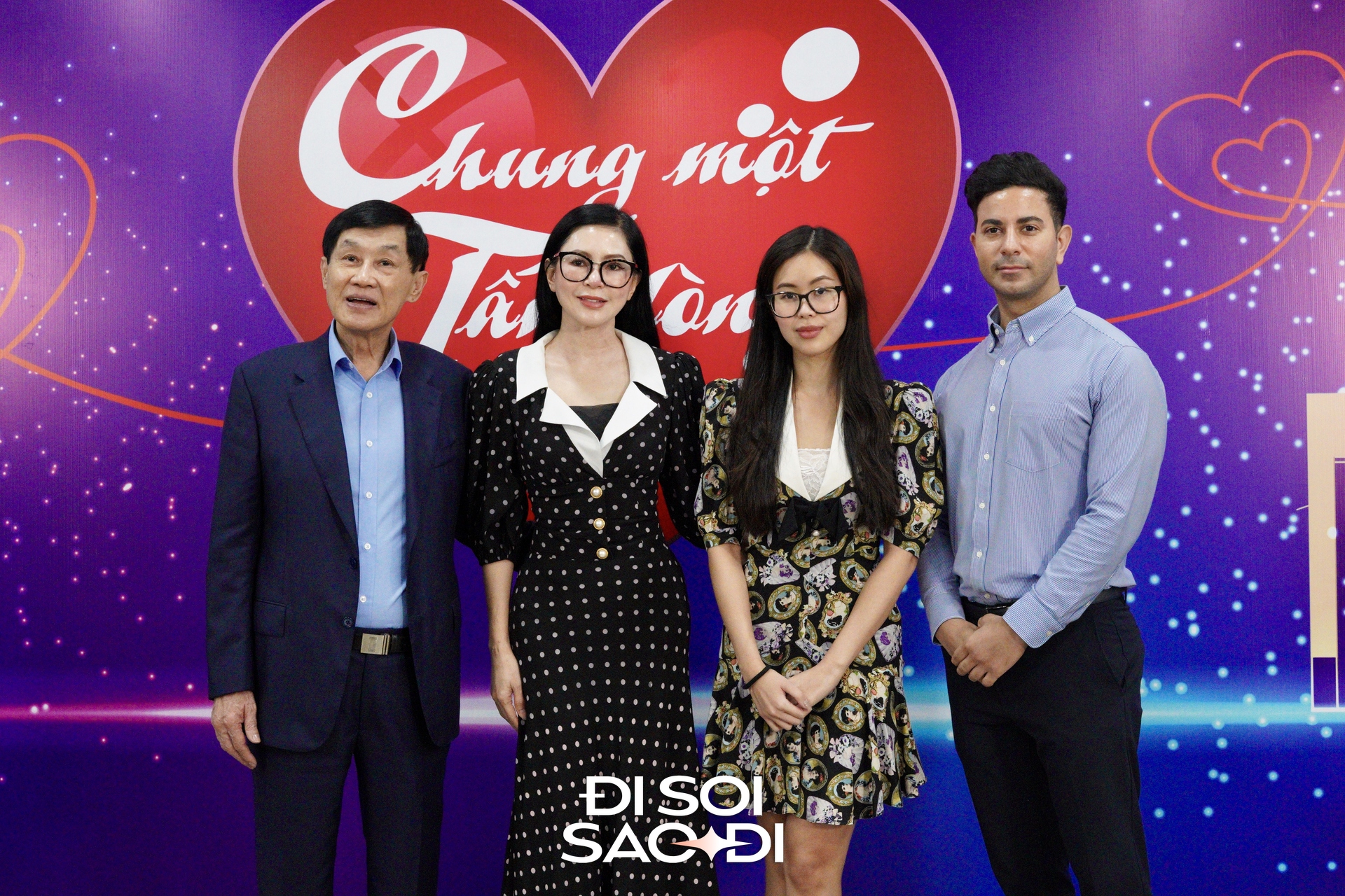 "Tóm dính" chồng sắp cưới của Tiên Nguyễn, 1 hành động lọt camera để lộ thái độ với nhà vợ tỷ phú- Ảnh 8.