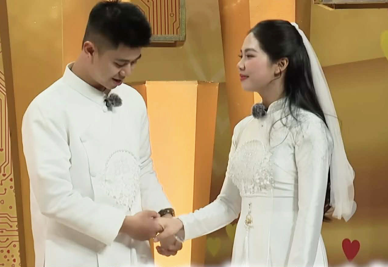 Trước cưới 3 ngày phát hiện bạn trai có người khác, đặt “khách sạn tình yêu”, cô gái phản ứng bất ngờ- Ảnh 6. Trước cưới 3 ngày phát hiện bạn trai có người khác, đặt “khách sạn tình yêu”, cô gái phản ứng bất ngờ- Ảnh 6.