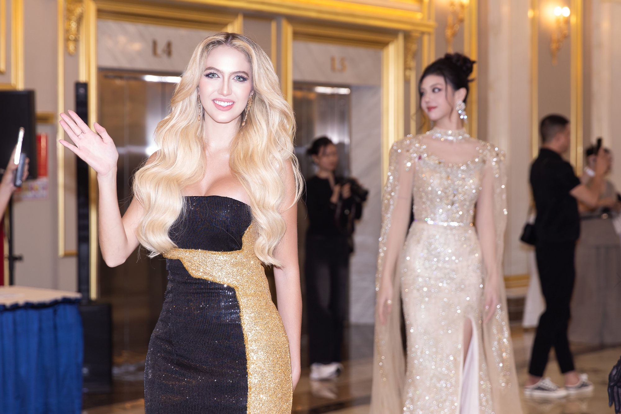 Mai Ngô catwalk loạng choạng, lộ ngoại hình gây tranh cãi khi thi quốc tế- Ảnh 5. Mai Ngô catwalk loạng choạng, lộ ngoại hình gây tranh cãi khi thi quốc tế- Ảnh 5.