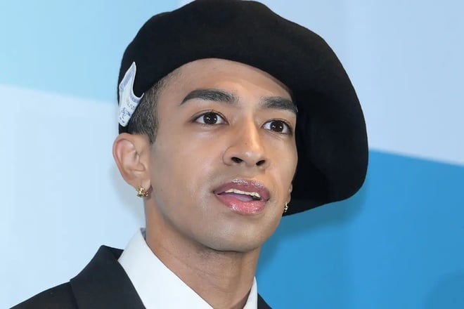 Kết cục ê chề của nam ca sĩ 96 khỏa thân nơi công cộng- Ảnh 6. Kết cục ê chề của nam ca sĩ 96 khỏa thân nơi công cộng- Ảnh 6.