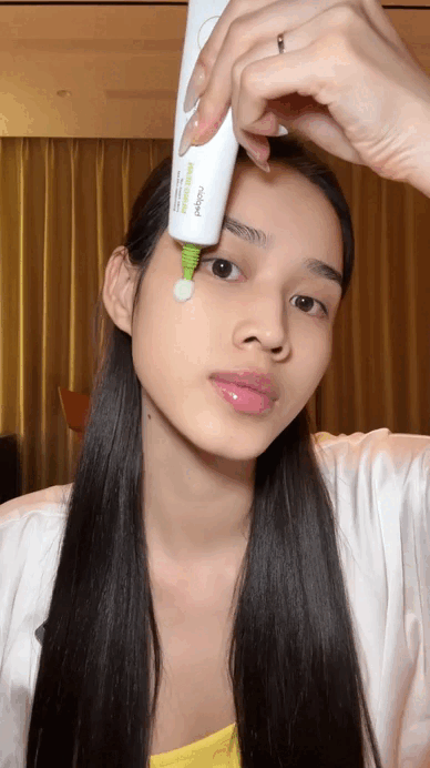 CLIP: Đỗ Hà skincare hút 2 triệu view, cõi mạng chú ý 1 thứ liên quan đến 