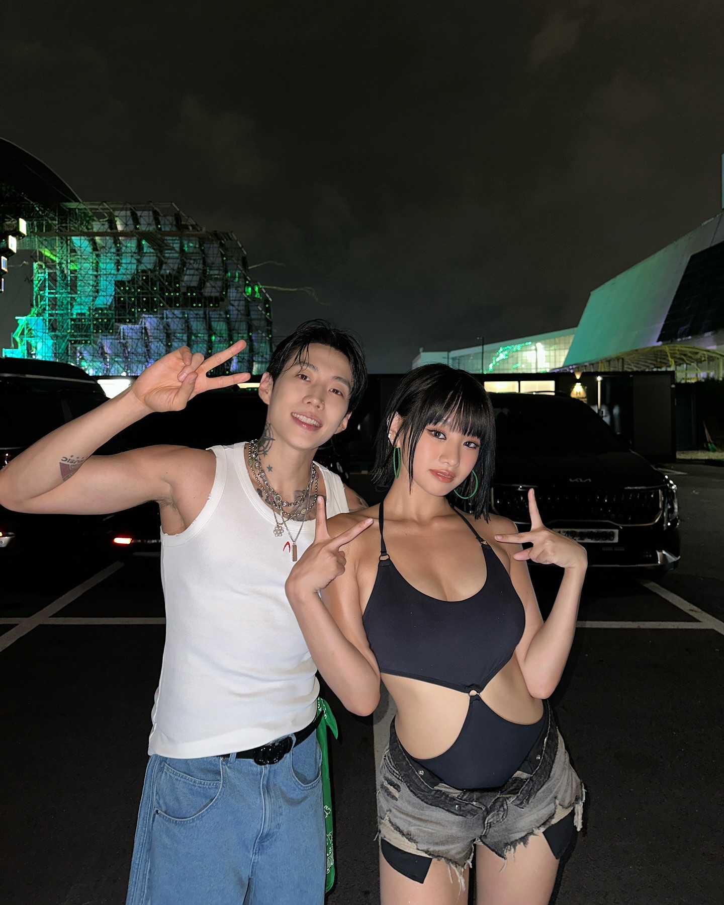 Chiếc quần ngắn cũn của Lisa thế hệ mới- Ảnh 10.