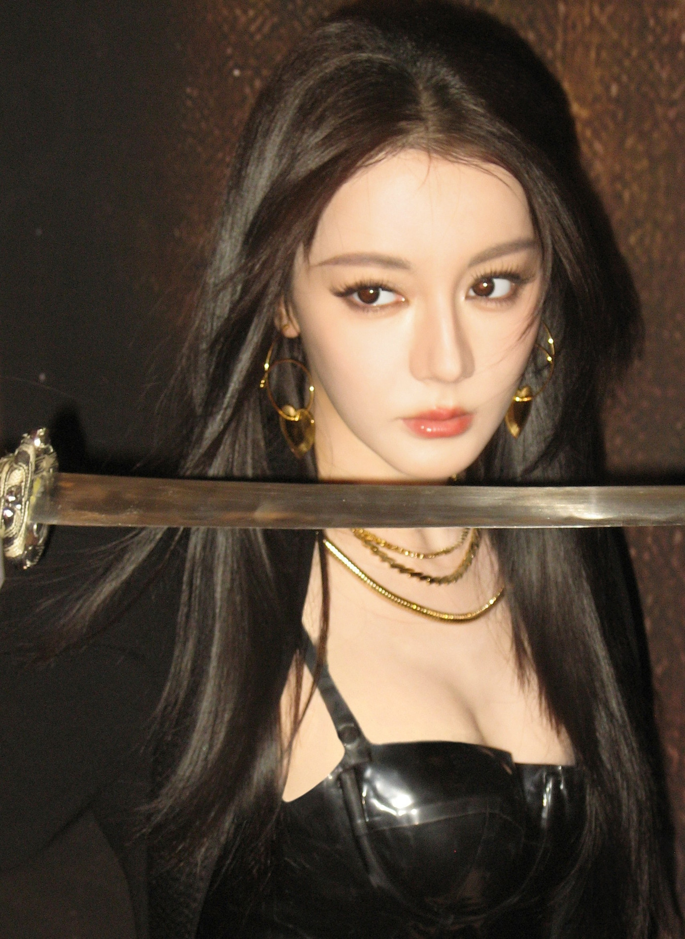 Địch Lệ Nhiệt Ba hại bạn diễn- Ảnh 2.