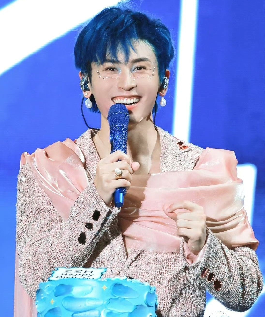 Mỹ nam bị cấm sóng 4 năm bất ngờ quay trở lại- Ảnh 3.