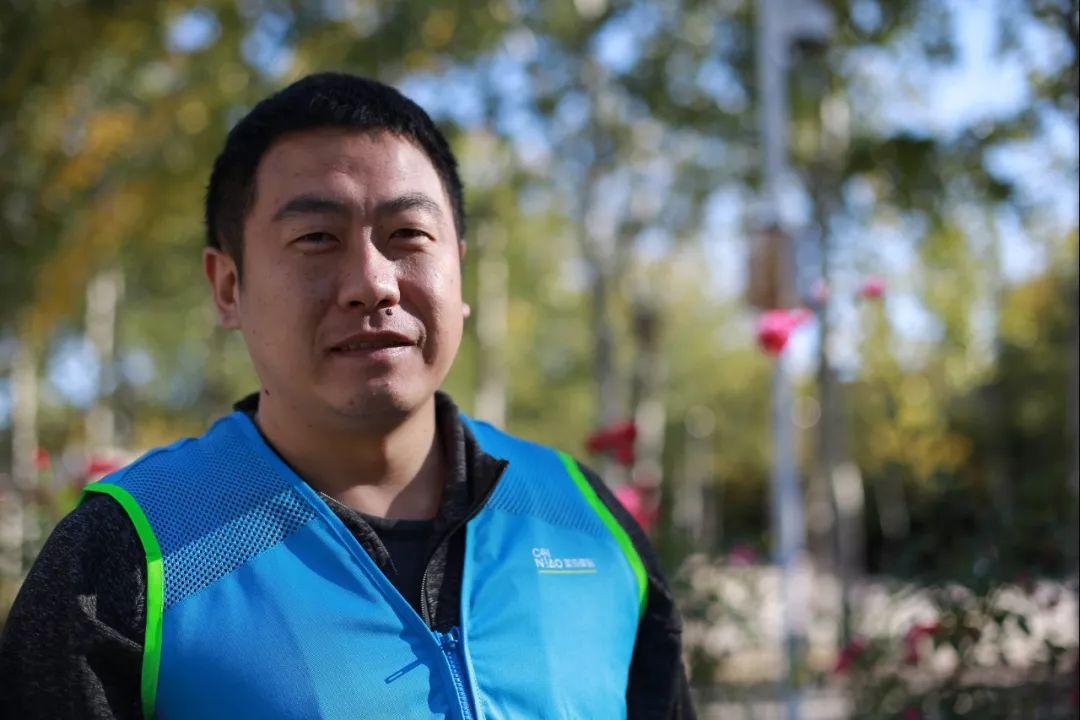 Nghiên cứu sinh tiến sĩ đi làm shipper bị giảng viên cũ chê "có vấn đề đầu óc", anh đáp lại 1 câu ai cũng phục sát đất- Ảnh 1.