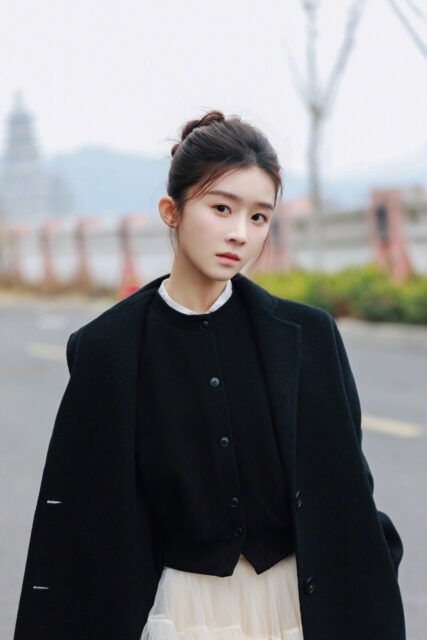 Nữ diễn viên N. bất ngờ bị cắt sóng, gỡ phim và xóa bỏ mọi thông tin trên Internet- Ảnh 8. Nữ diễn viên N. bất ngờ bị cắt sóng, gỡ phim và xóa bỏ mọi thông tin trên Internet- Ảnh 8.