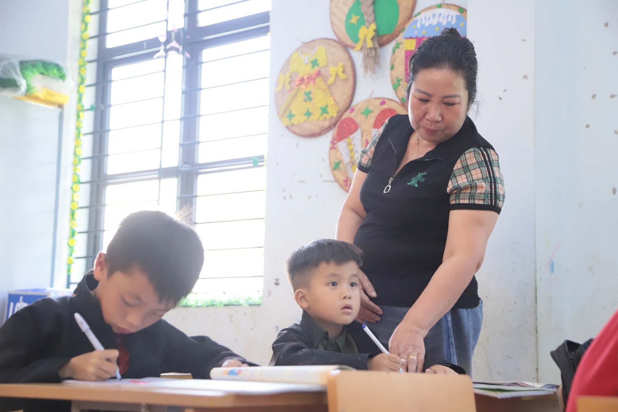 Lương nhà giáo được xếp cao nhất- Ảnh 1.