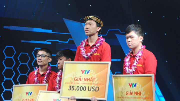 Quán quân giữ kỷ lục của Olympia từng làm bồi bàn, nay là kỹ sư cho Google- Ảnh 1.