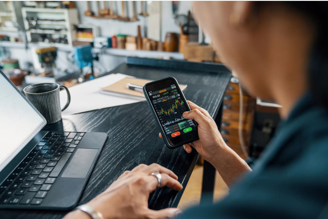 Elon Musk và câu chuyện vị hoàng đế 'không mặc đồ': Khi cảm xúc và kỳ vọng lấn át kết quả kinh doanh- Ảnh 3.