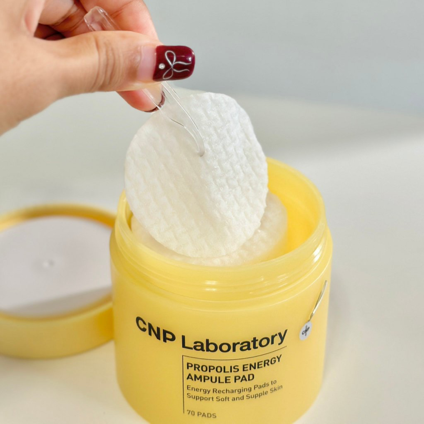 Từng bị mụn chi chít 2 bên má, cô nàng này đã áp dụng 4 bí quyết và làn da được cải thiện thấy rõ- Ảnh 9.