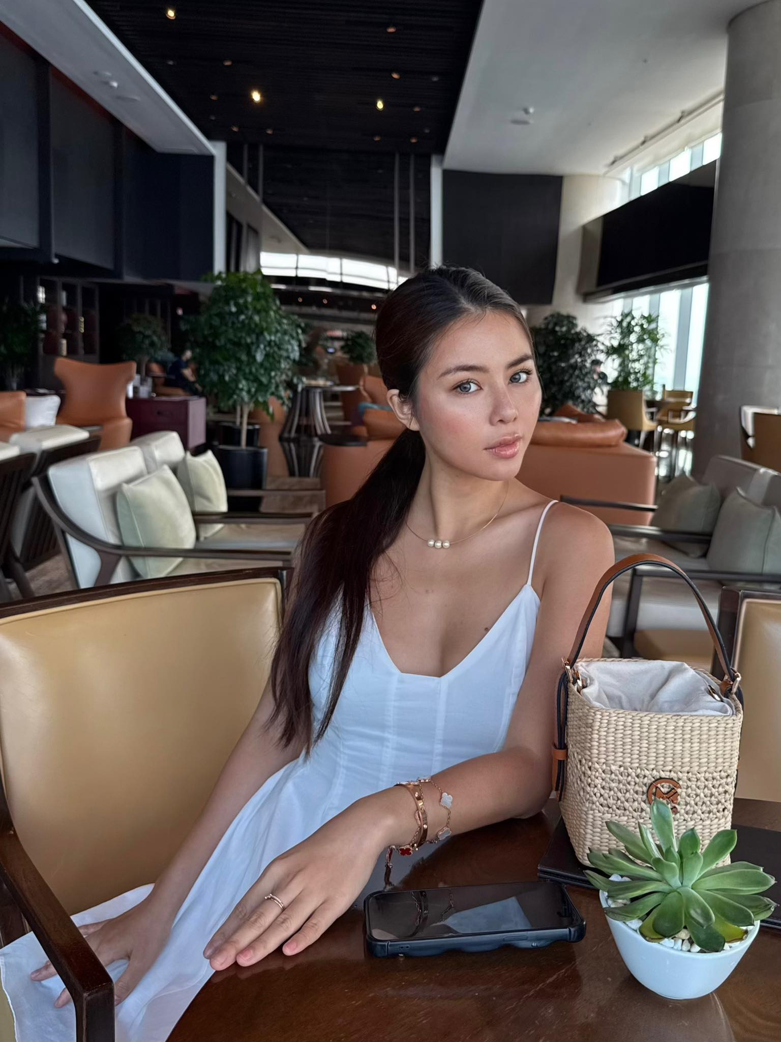 Nhà thiết kế, TikToker đi tìm mẹ sau 31 năm bị bỏ rơi đang dậy sóng là ai?- Ảnh 5.