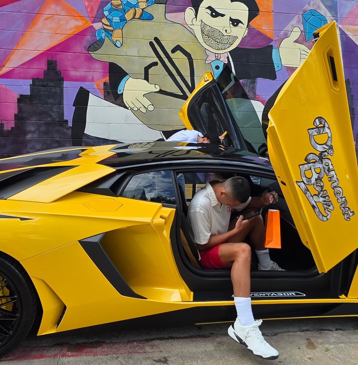 Quang Dương khoe kim cương, thân thiết với Johnny Đặng nhưng phản ứng của netizen mới gây chú ý- Ảnh 3.