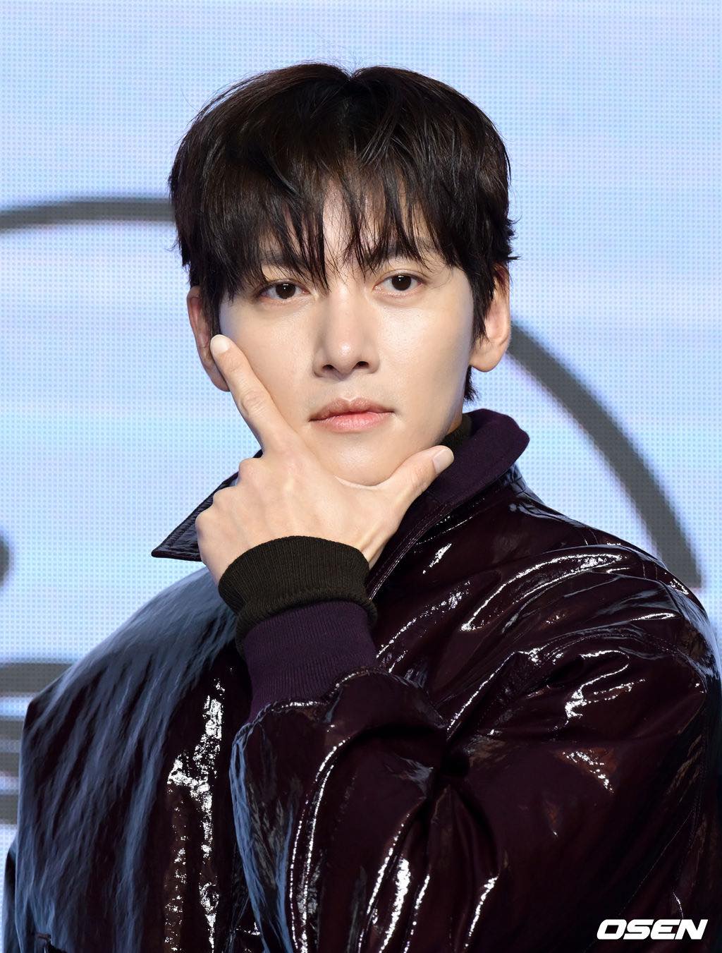 Tháng 11 không có phim Hàn nào đỉnh hơn thế này đâu: Dàn cast xịn nhất showbiz, nam chính 20 năm trẻ đẹp vô địch thiên hạ- Ảnh 4.